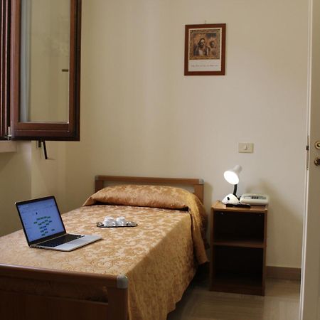 Albergo Del Santuario Леука Экстерьер фото