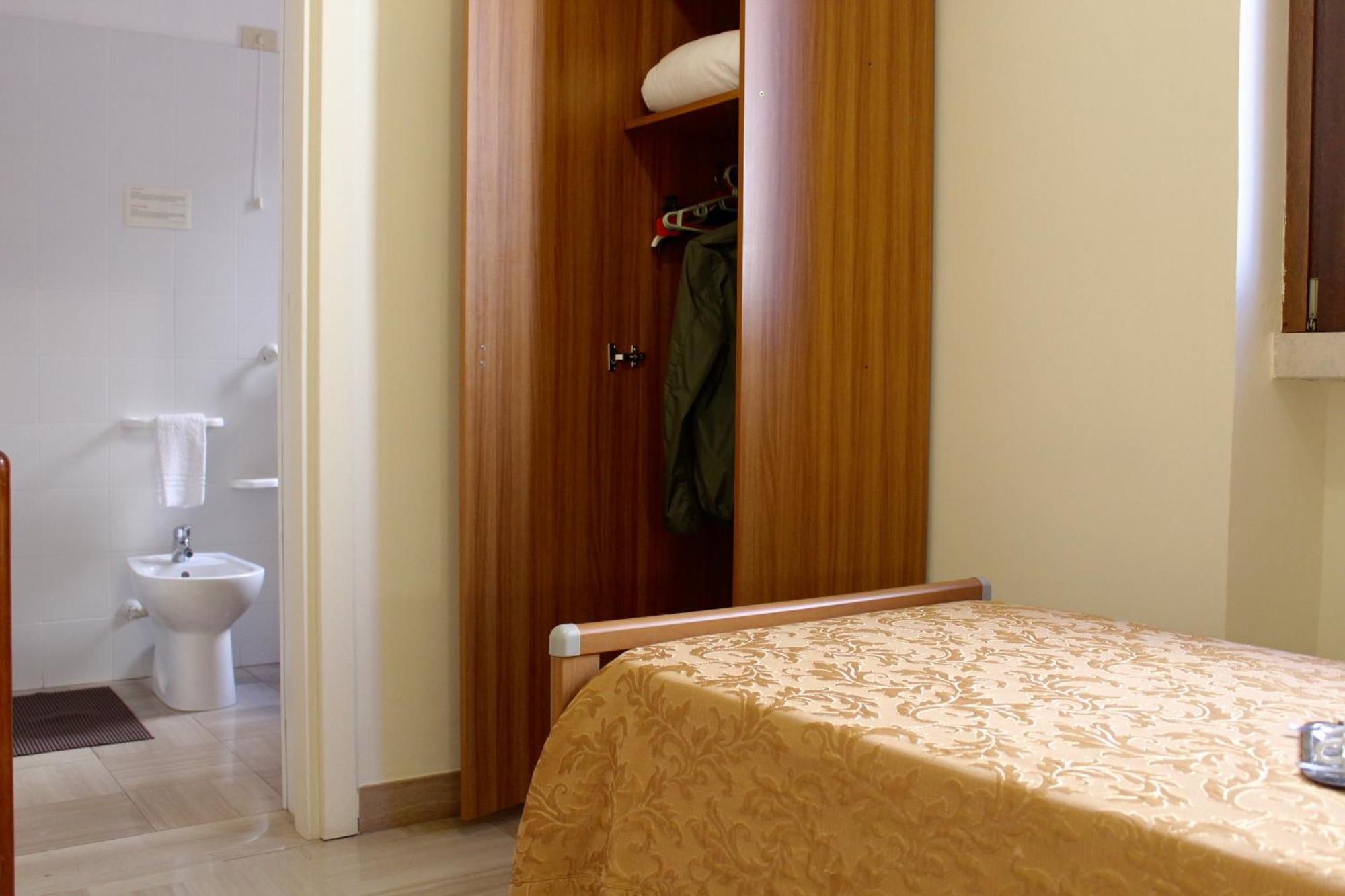 Albergo Del Santuario Леука Экстерьер фото