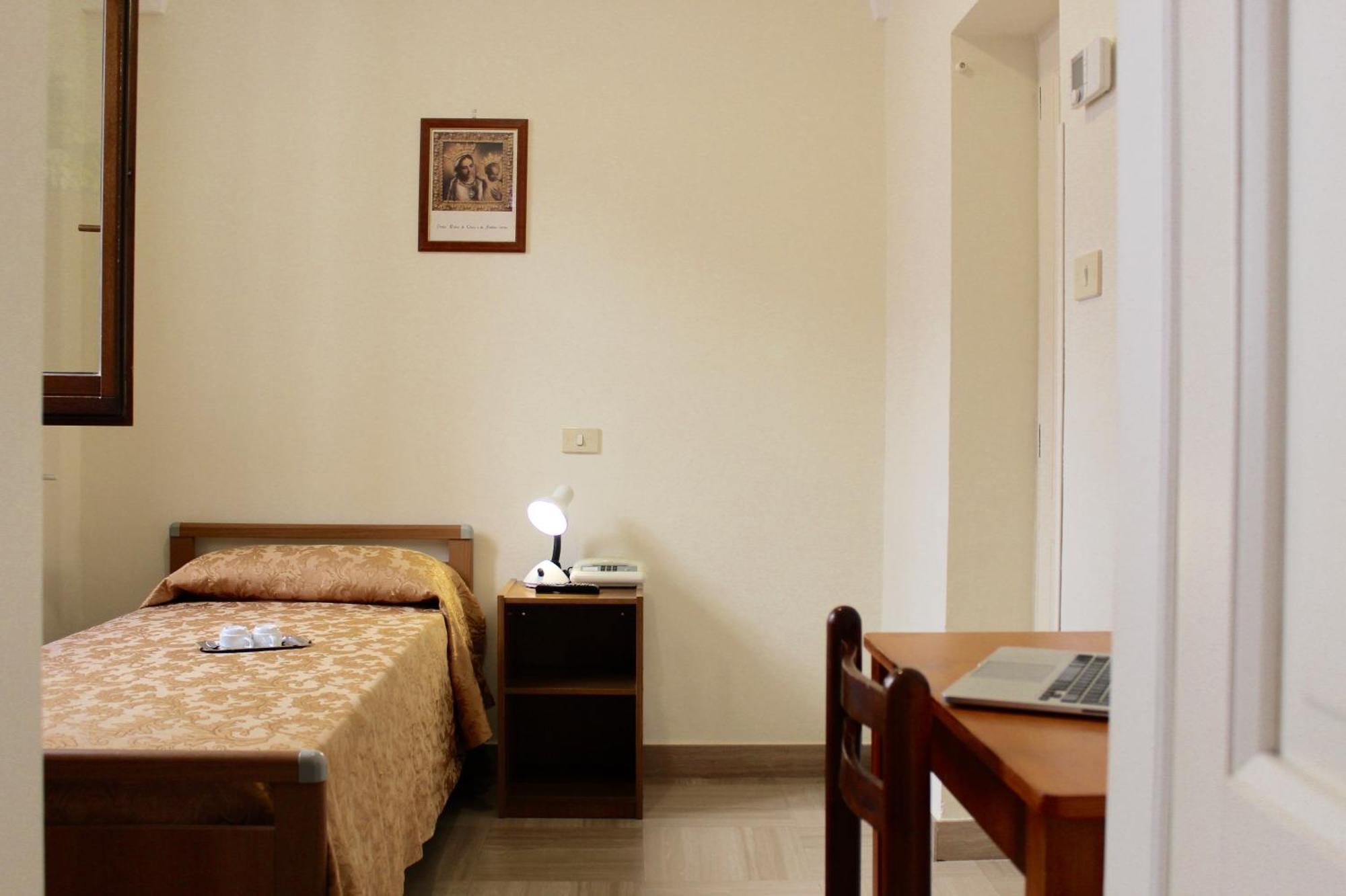 Albergo Del Santuario Леука Экстерьер фото